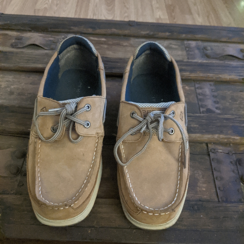 Boys Sperry shoes